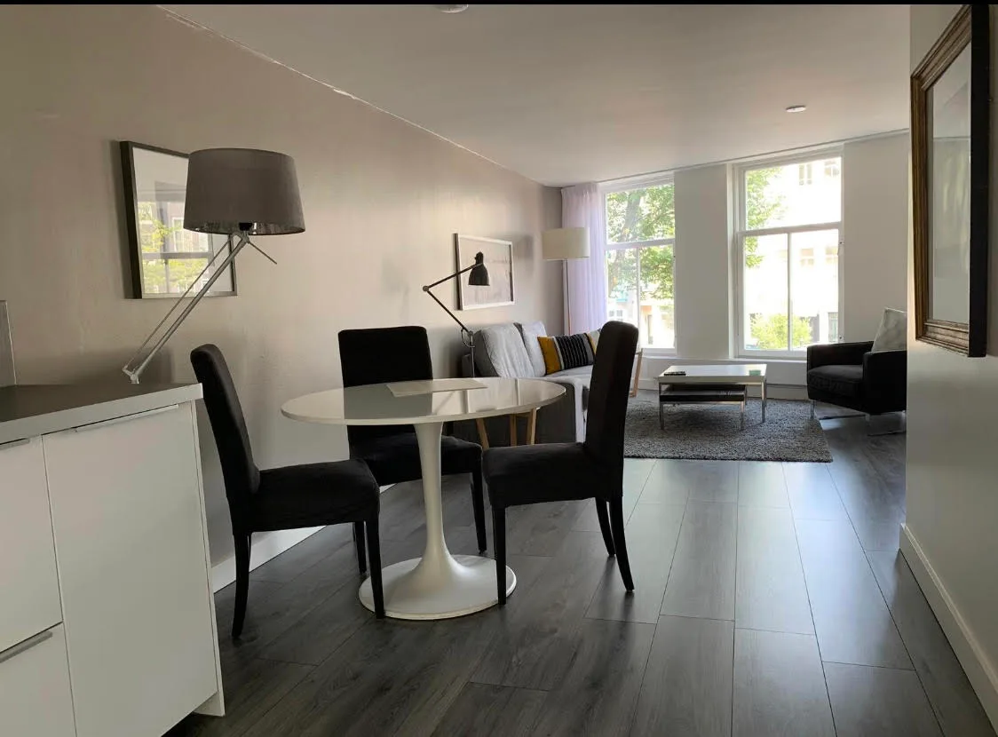 Image 2 of 11